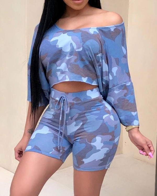 Camo Print Cropped Top /w Shorts Tracksuits Camo Print Cropped Top /w Shorts Tracksuits