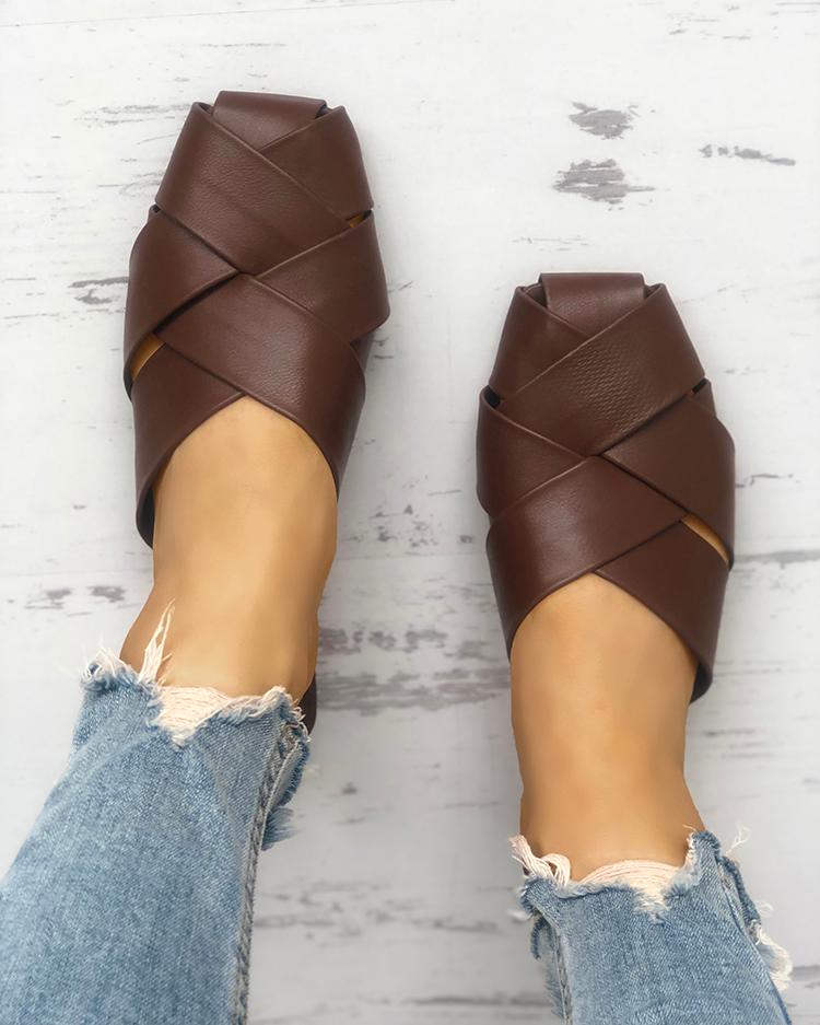 

Solid Crisscross Square Toe Slippers