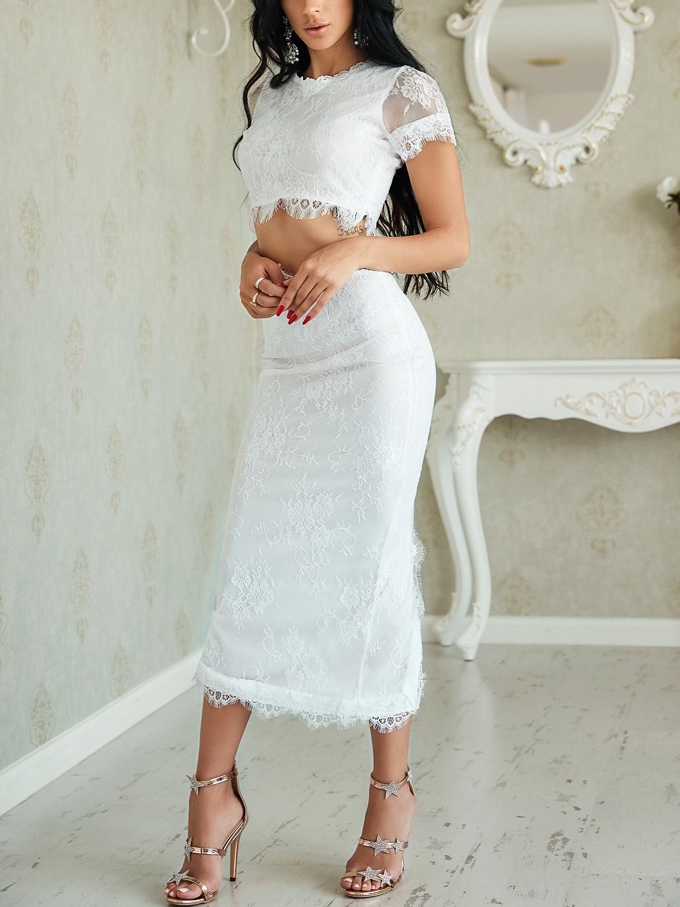 

Embroidery Mesh Patchwork Back Slit Lace Two Pieces Dress