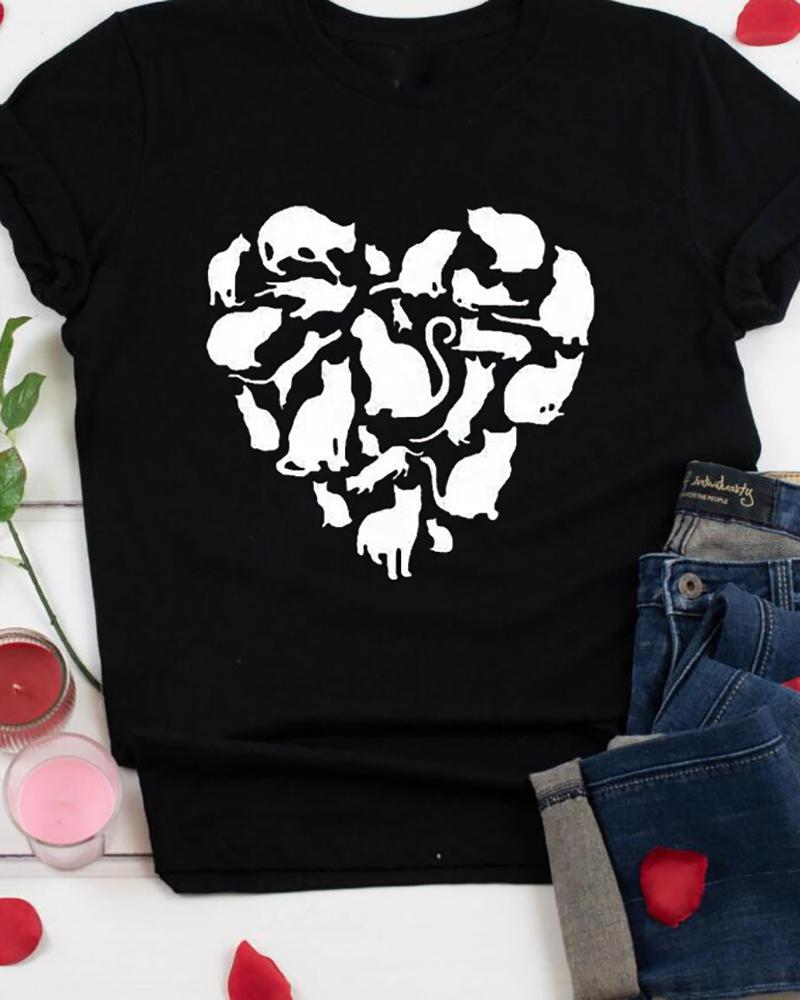 

Valentines Day Heart Cat Print T-shirt, Black