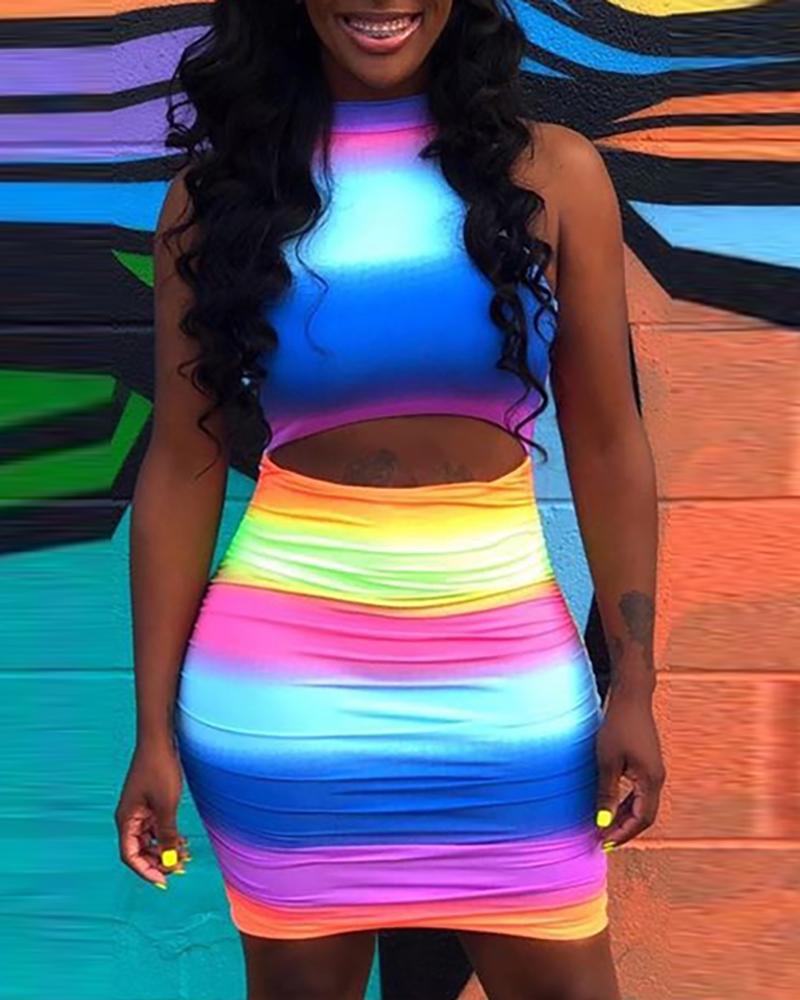 

Gradient Color Cutout Waist Bodycon Dress