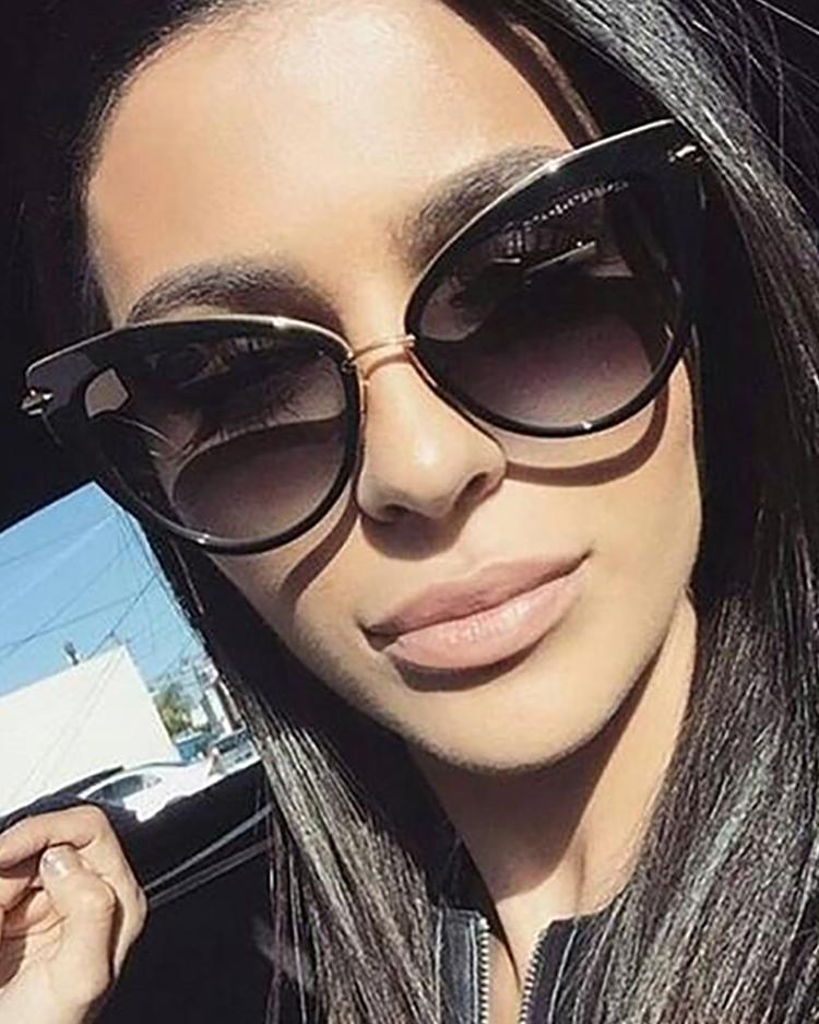 

Vintage Cat Eye Lens Sunglasses, Gray