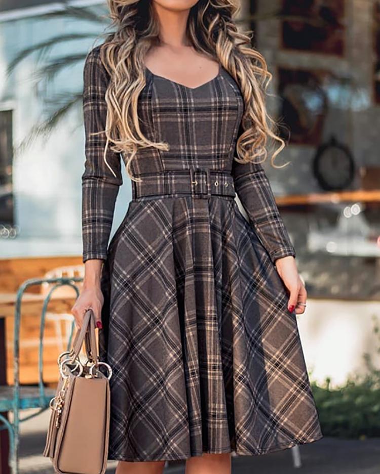 

Plaid Print Long Sleeve Belted Pleated Dress, Gray