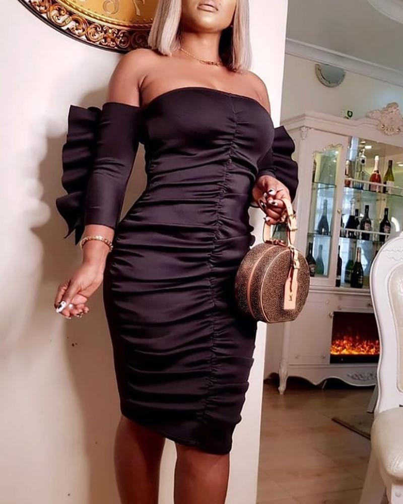 

Solid Off Shoulder Ruffles Ruched Dress
