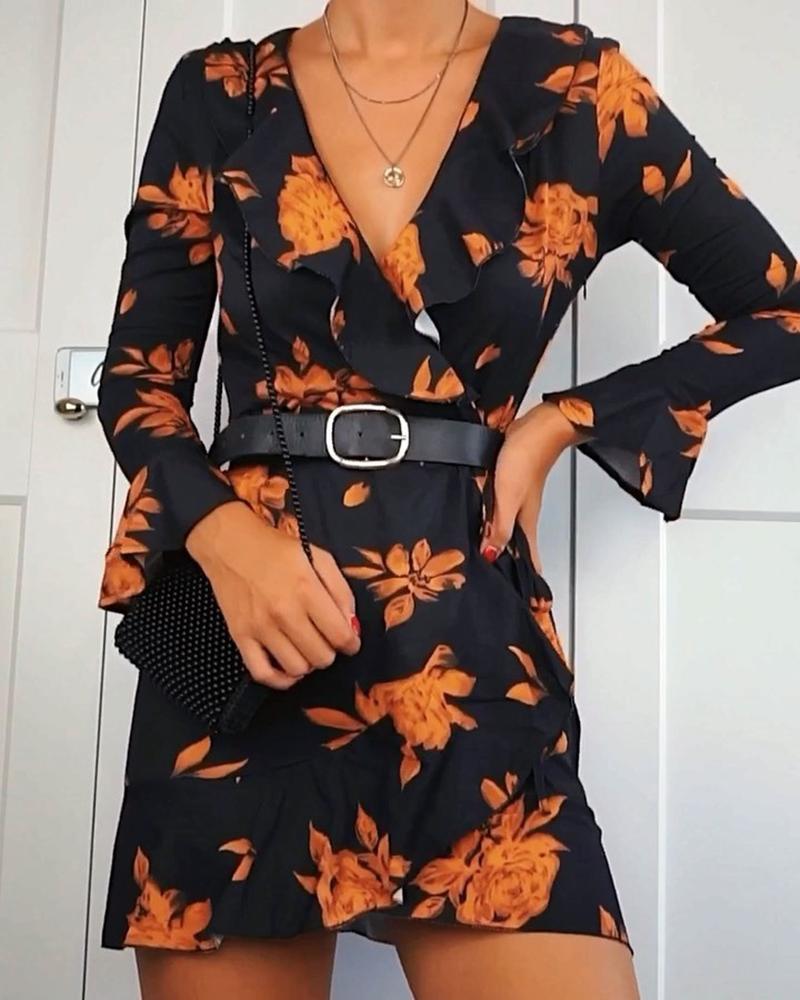 

V-Neck Bell Cuff Ruffles Floral Print Dress
