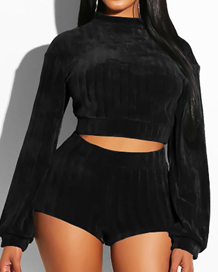 

Long Sleeve Round Neck Crop Top & Short Sets, Black