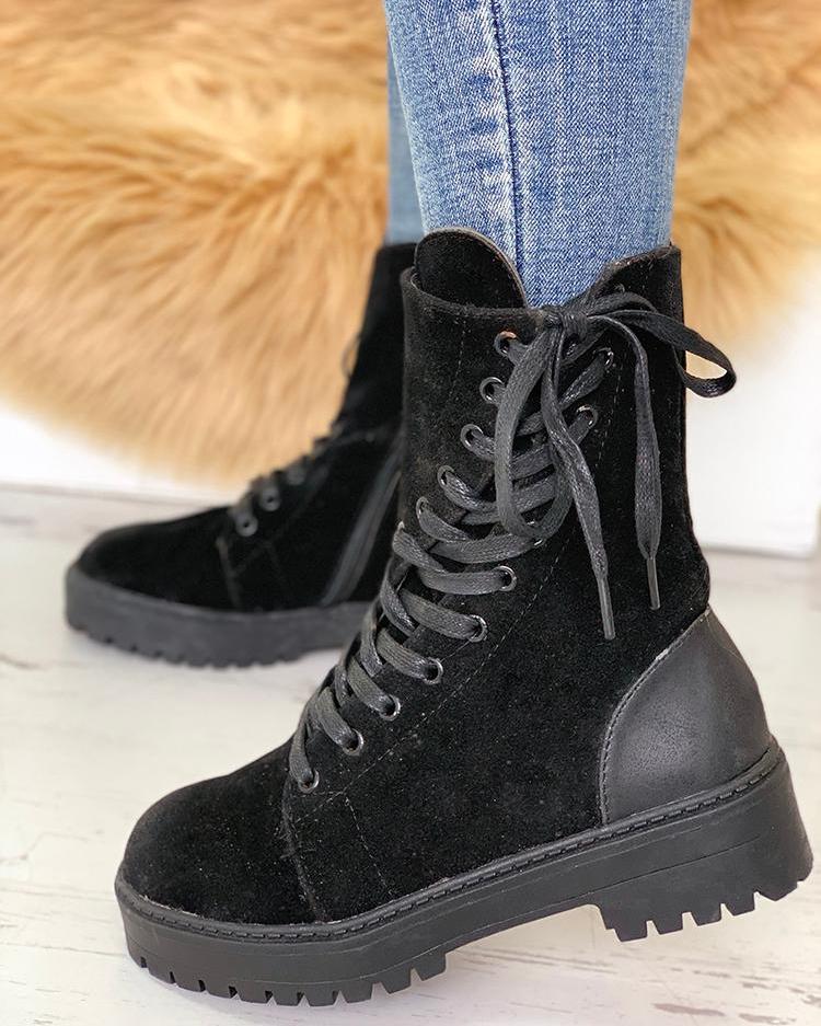 

Non-Slip Lace-Up Eyelet Suede Boots