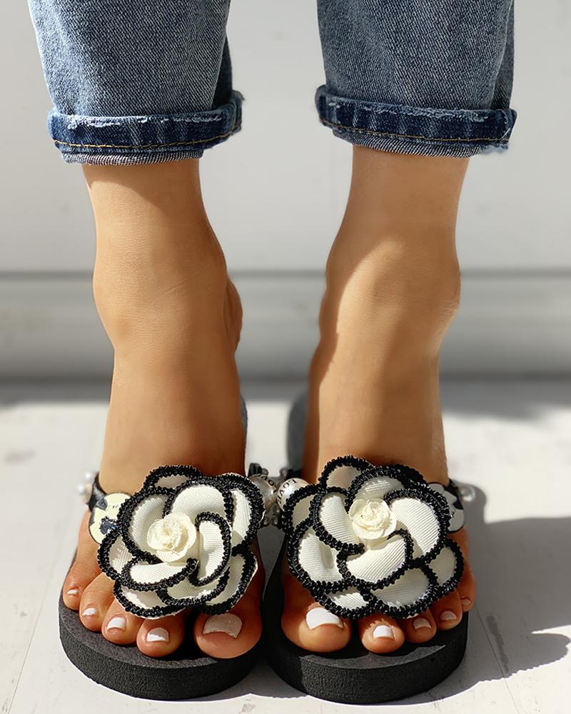 

Flower Embellished Toe Post Flat Sandals, Black