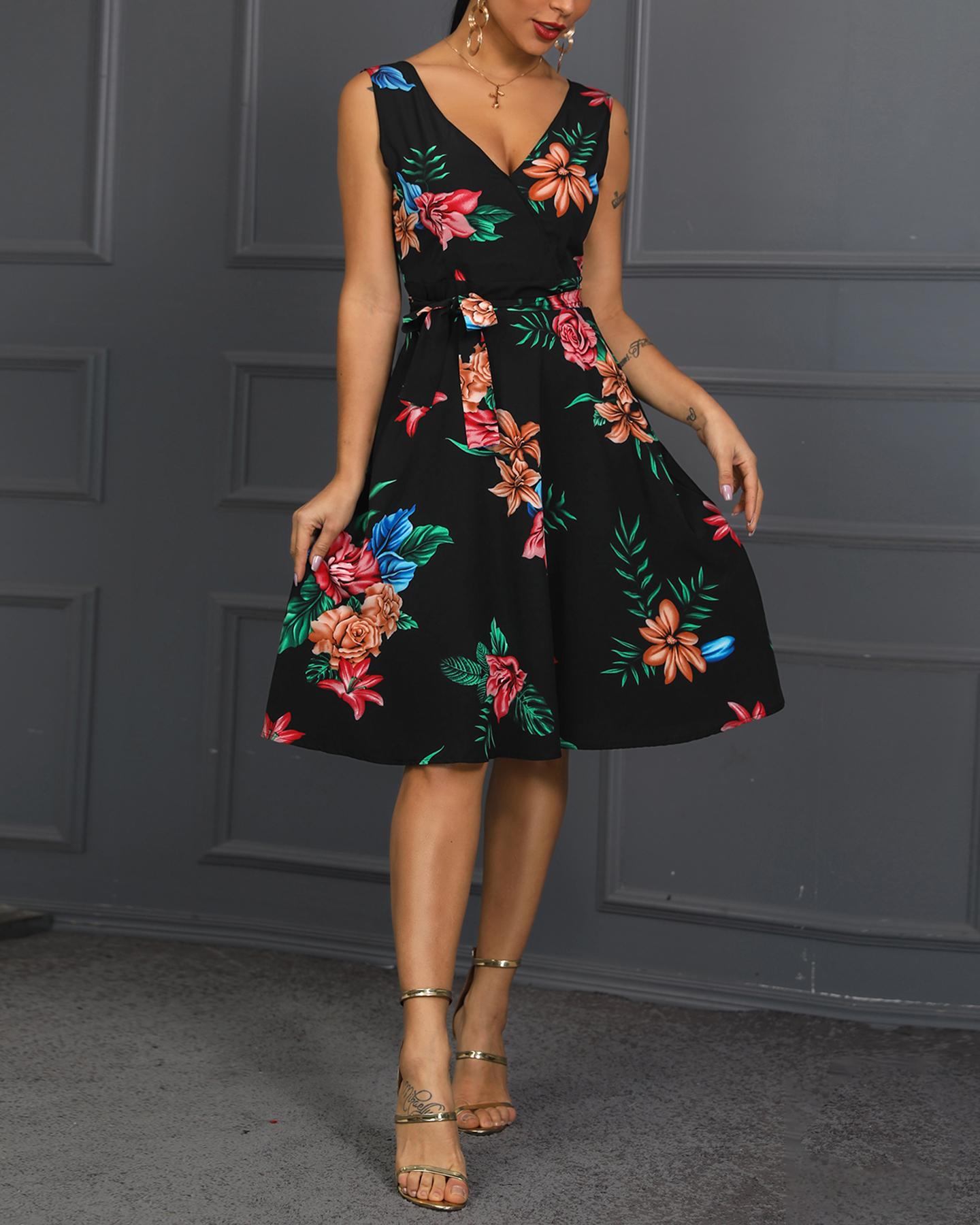 

Sleeveless V-Neck Floral Print Midi Dress, Black
