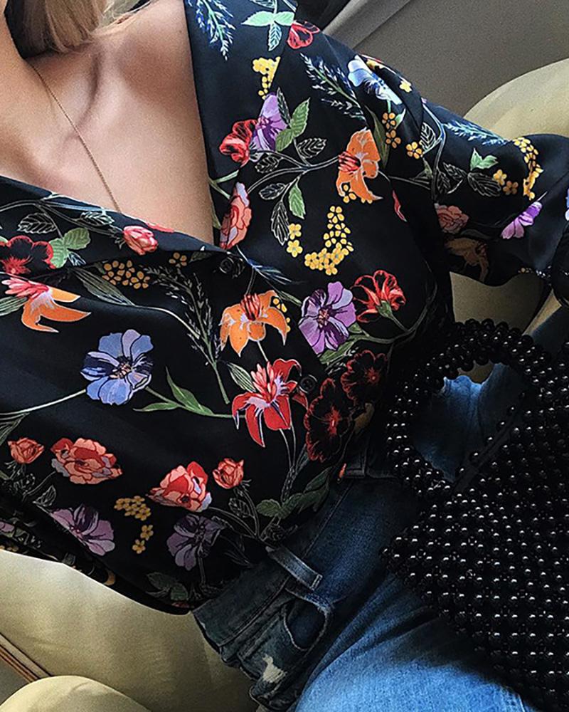 

Floral Print Bell Sleeve Blouse, Black
