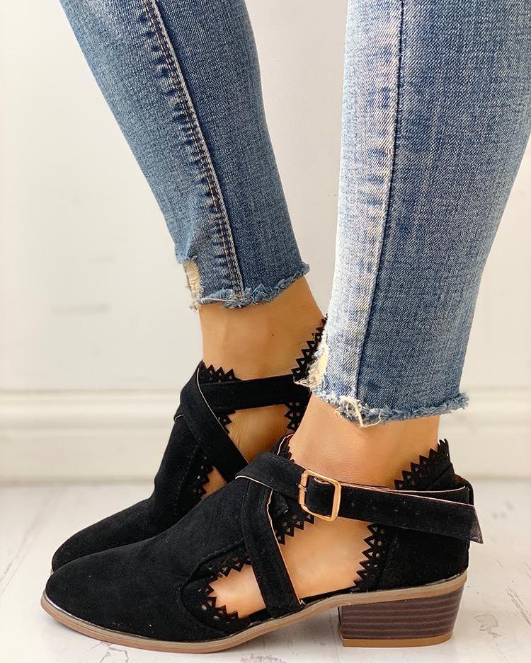 

Laser Cut Pointed Toe Chunky Heels, Black