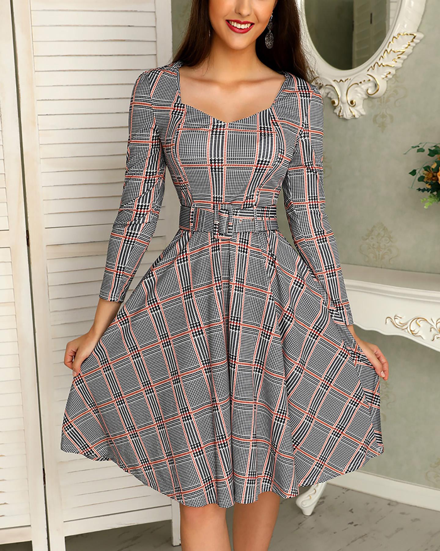

Grid Self Belted Pocket Pleated Casual Dress