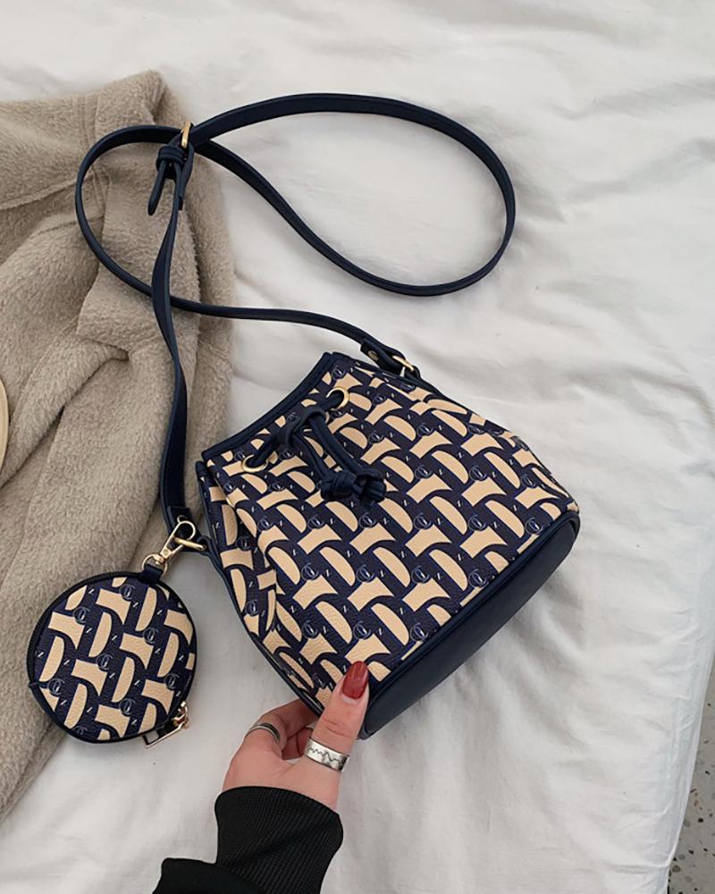 

Colorblock Letter Pattern Eyelet Drawstring Bucket Bag, Blue