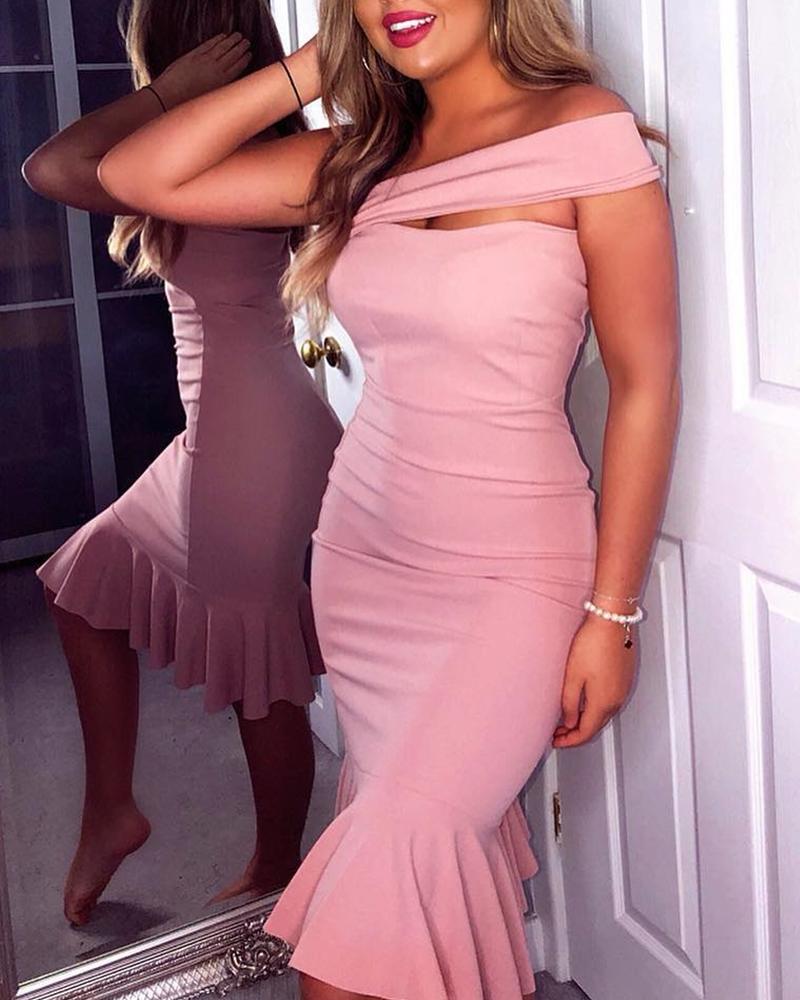 

Cross Strap Ruffle Hem Dress
