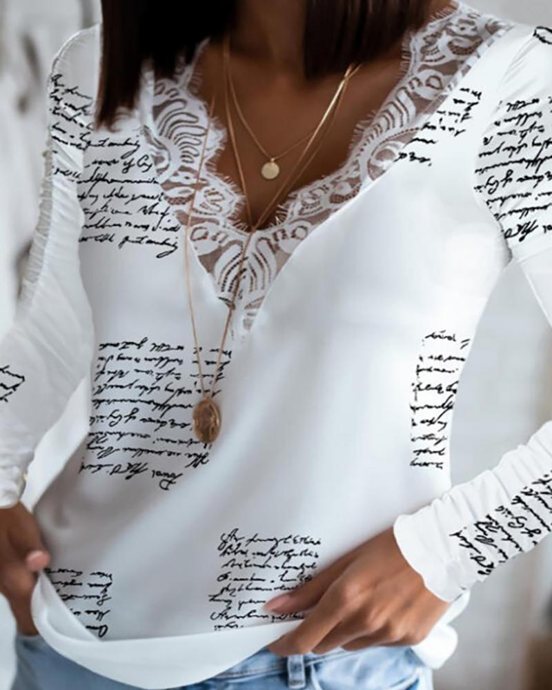 

Eyelash Lace Trim Letter Print Top, White