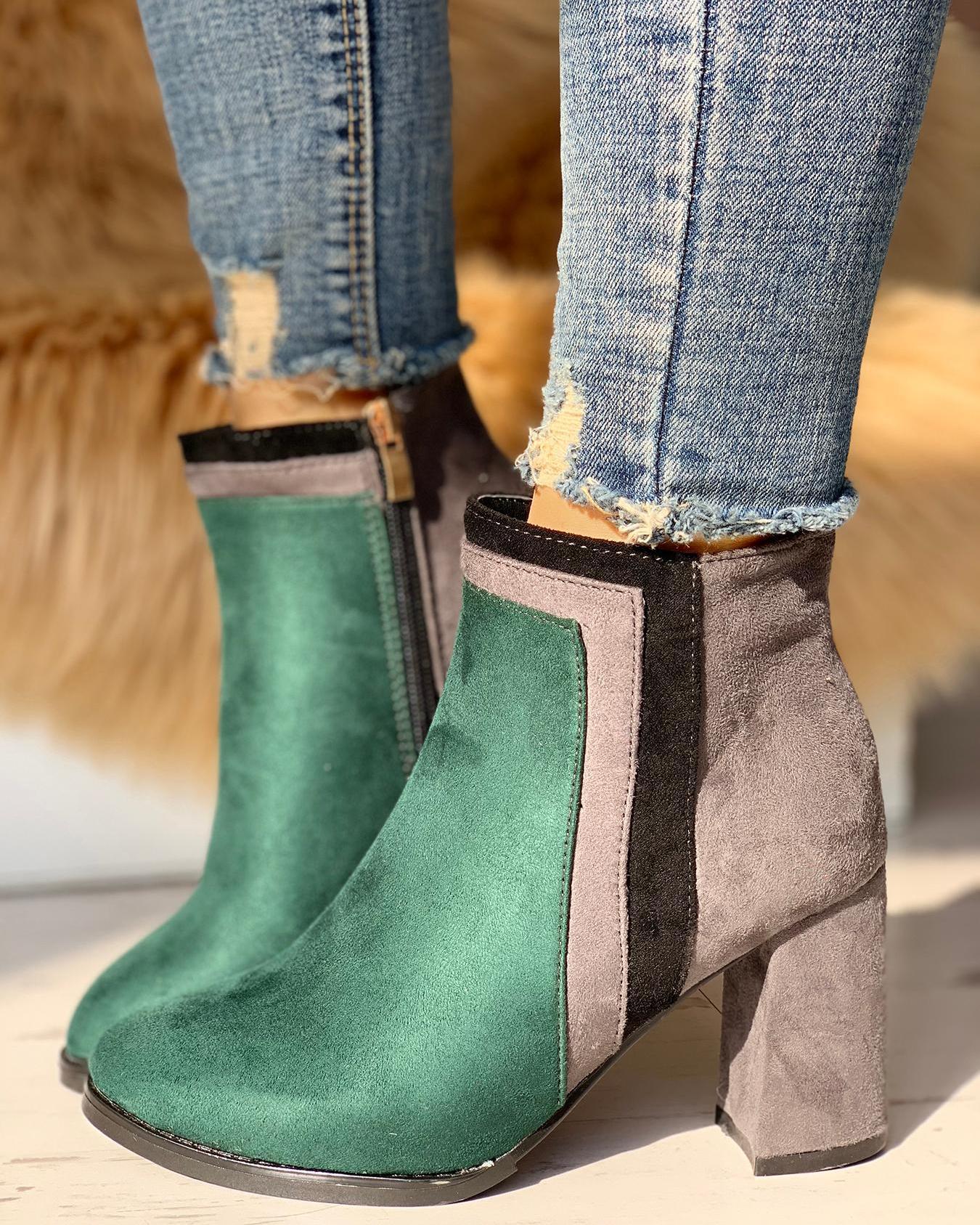 

Suede Contrast Color Chunky Heeled Boots, Green