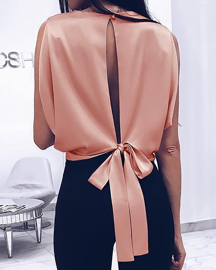 

Solid Slit Knotted Back Casual Blouse