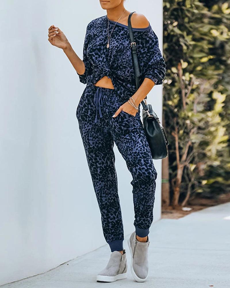 

Leopard Long Sleeve Loose Sweatshirt Suit Set, Blue