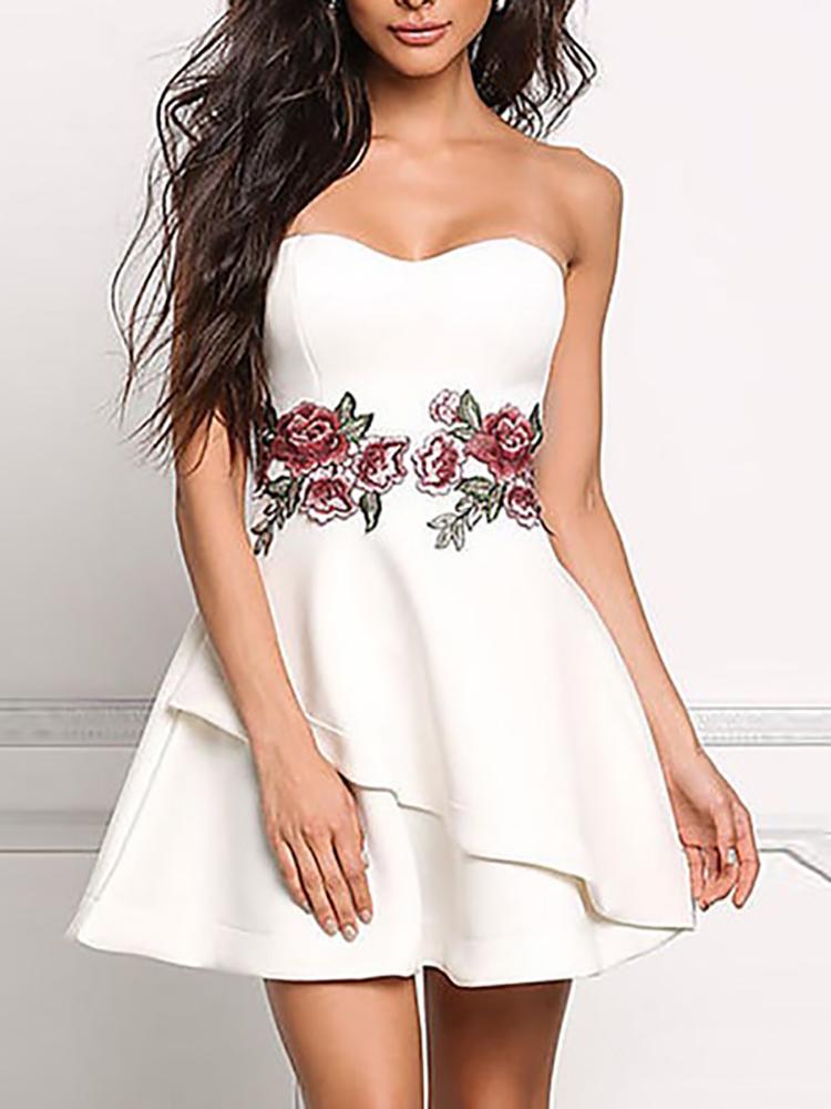 

Sweetheart Floral Embroidered Double Layered Mini Dress, White
