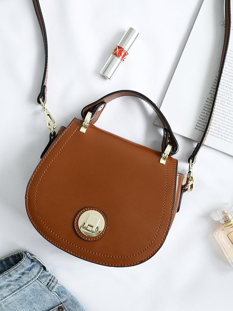 

Buckle Design Single Shoulder Small Bag, Brown