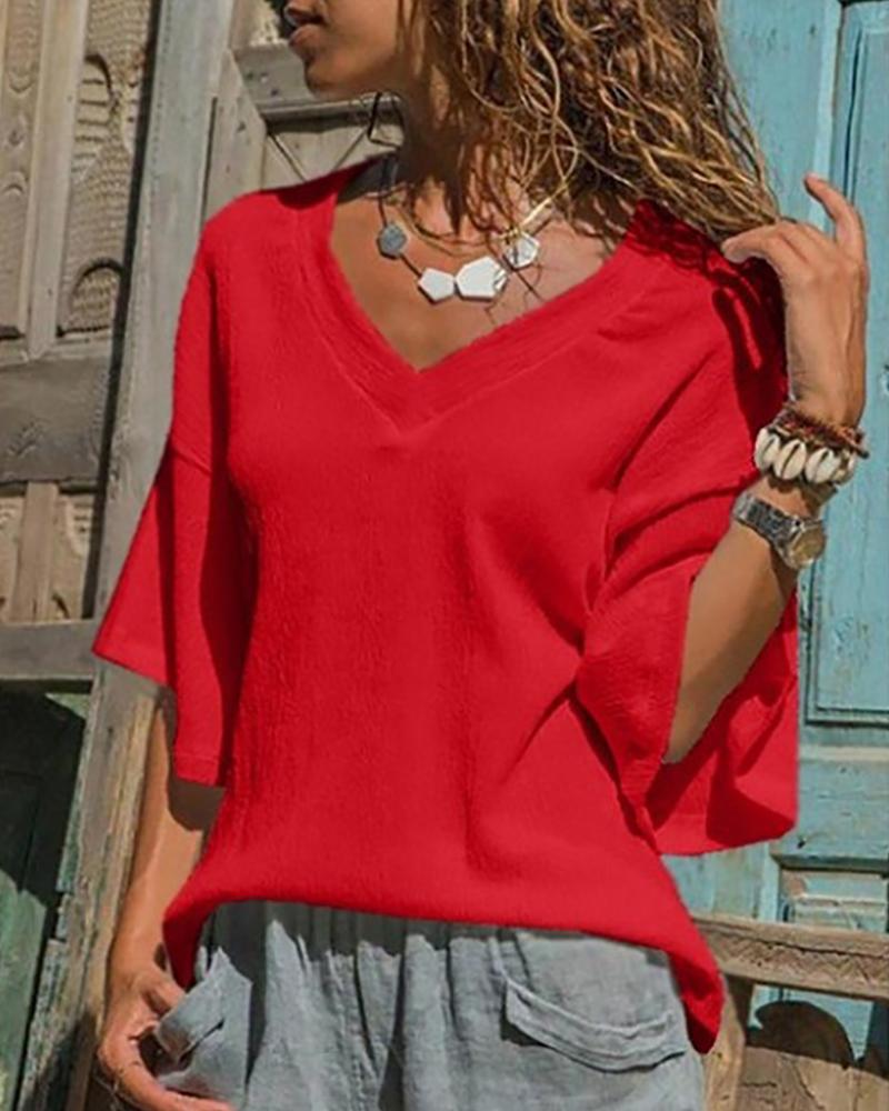 

Bell Cuff V-Neck Solid T-Shirt, Red