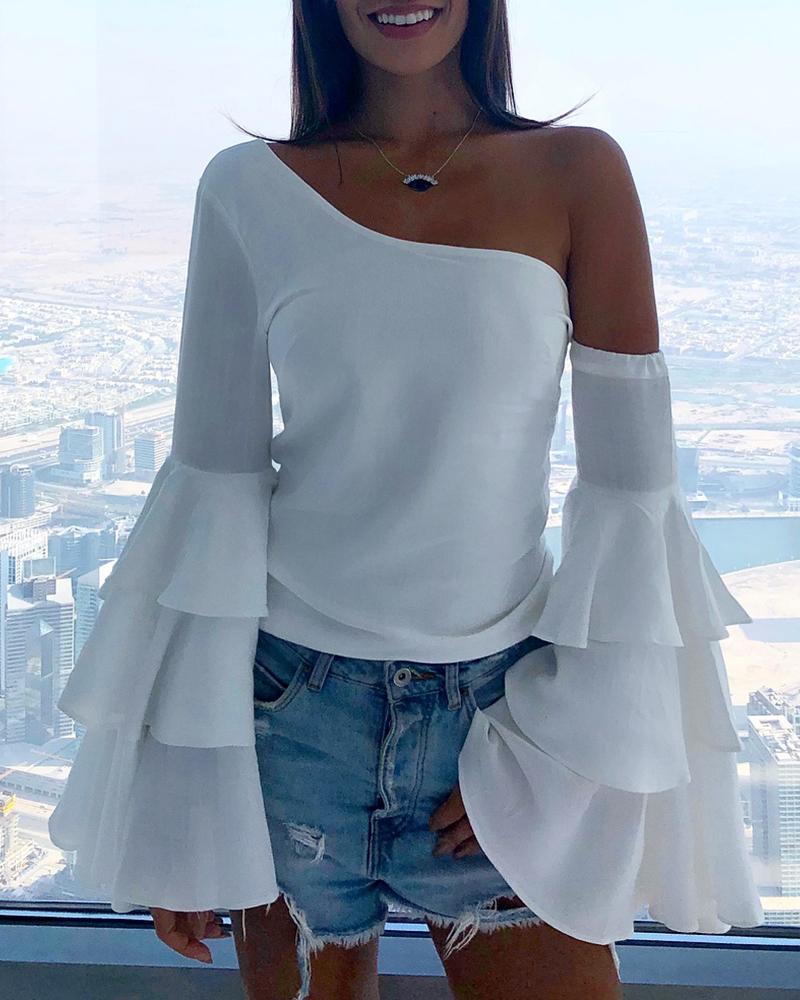

One Shoulder Ruffles Bell Sleeve Blouse, White