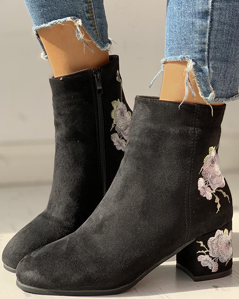 

Flower Embroidery Zipper Chunky Heeled Boots, White