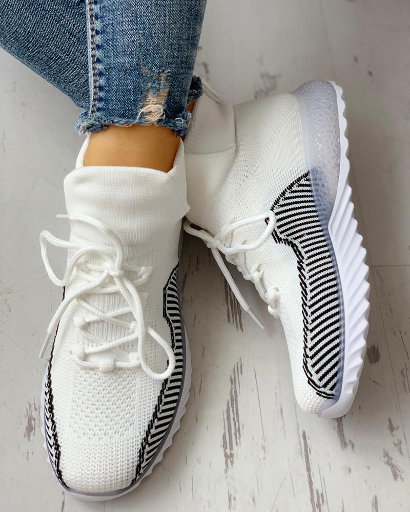 

Net Surface Colorblock Breathable Lace-Up Casual Sneakers