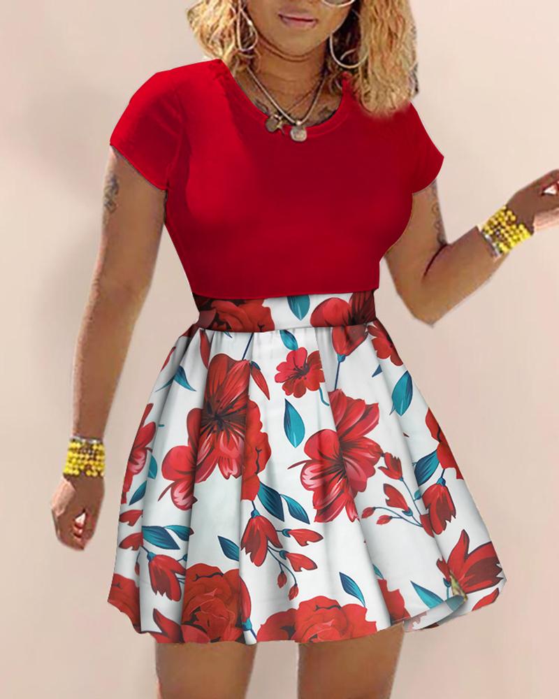 

Floral Print Short Sleeve Skater Dress, Red