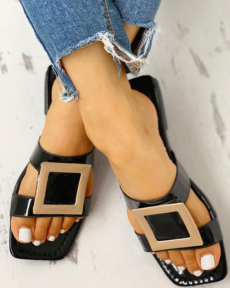 

Open Toe Buckled Flat Sandals, Black