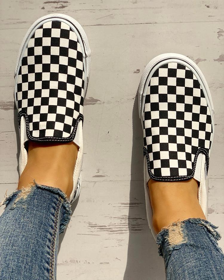 

Checkered Flat Casual Canvas Sneakers