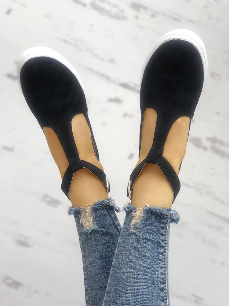 

Solid Cut Out Buckle Casual Sneakers