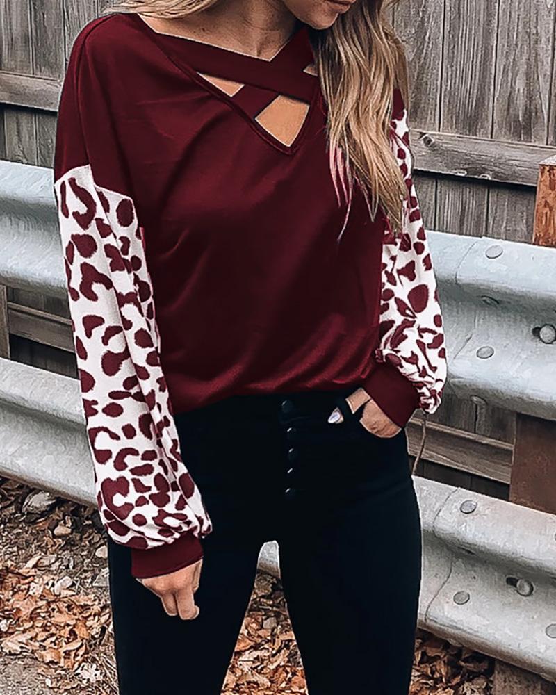 

Cheetah Print Lantern Sleeve Cutout Top, Red