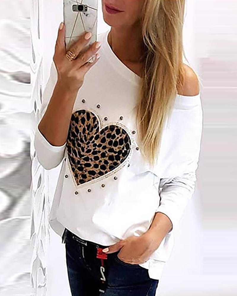 

Cheetah Print Heart Pattern Beaded Sweatshirt, White