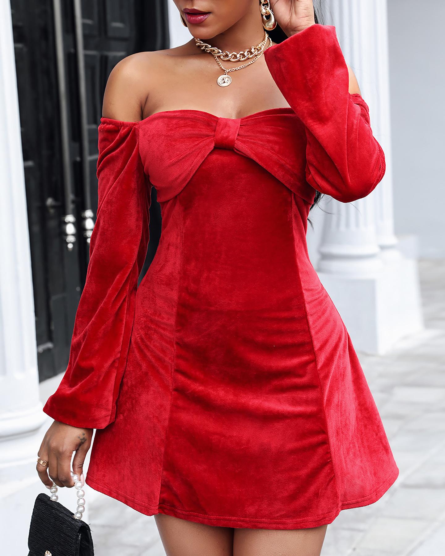 

Off Shoulder Velvet Bowknot Dress, Red