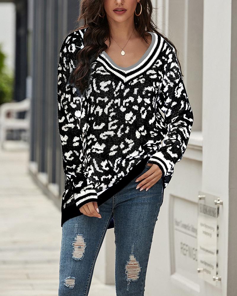 

Casual Cheetah V-neck Knit Sweater, Black