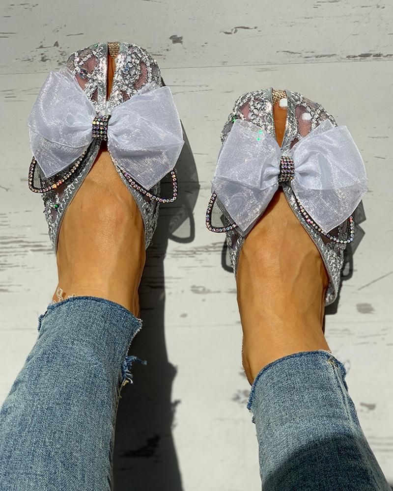 

Bowknot Design Cut Out Flat Sandals, Silver