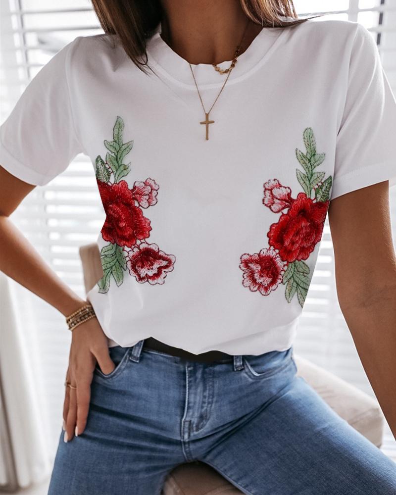 

Short Sleeve Floral Embroidery Casual T-shirt, White