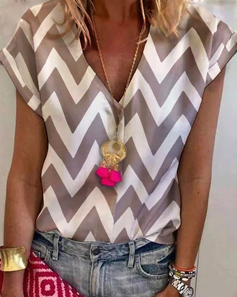 

Wave Striped V Neck Tops, White