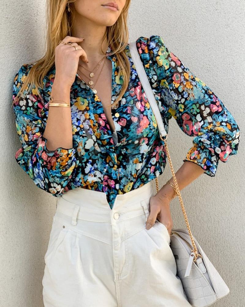 

Printed V-neck Ruffles Blouse, Multicolor