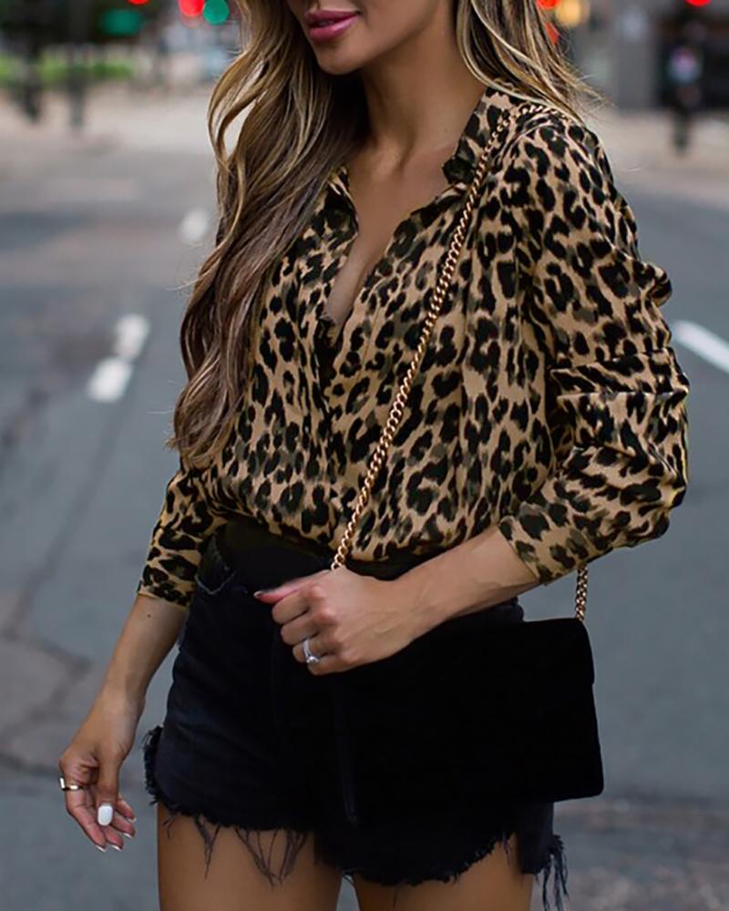 

Leopard Print Long Sleeve Shirt