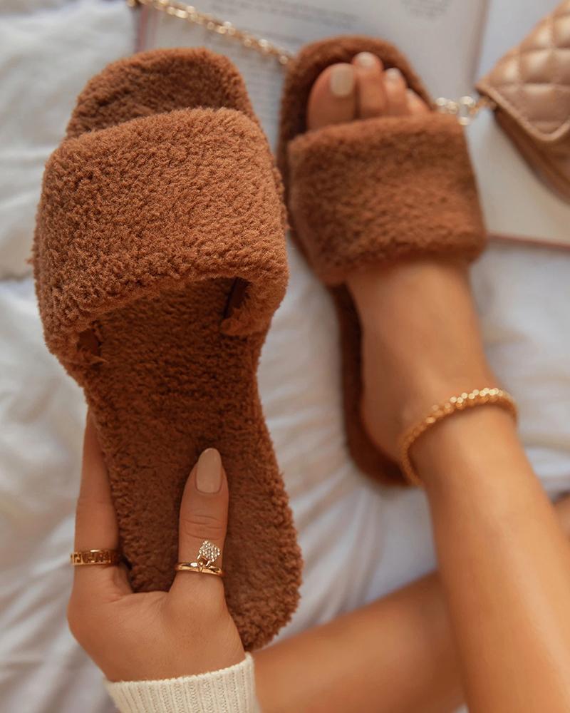 

Solid Color Round-toe Flat Slippers, Khaki