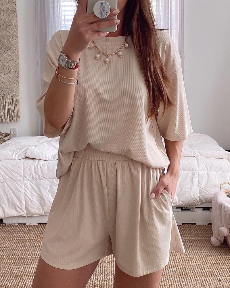

Solid Round Neck Top & Elastic Waist Shorts Set, Beige