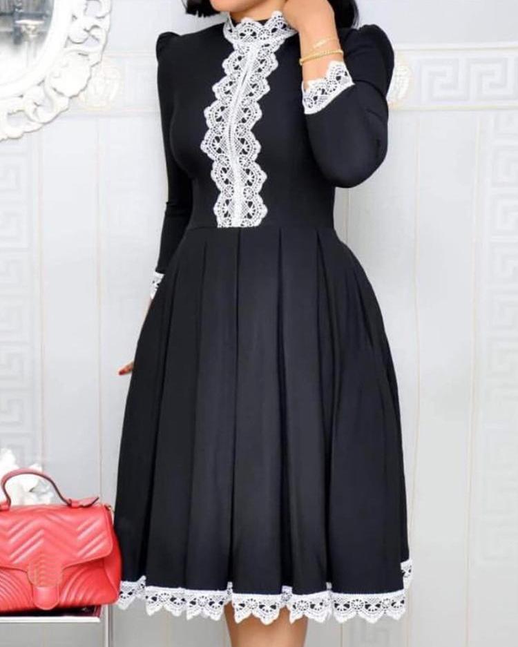 

Long Sleeve Lace Insert Pleated Dress