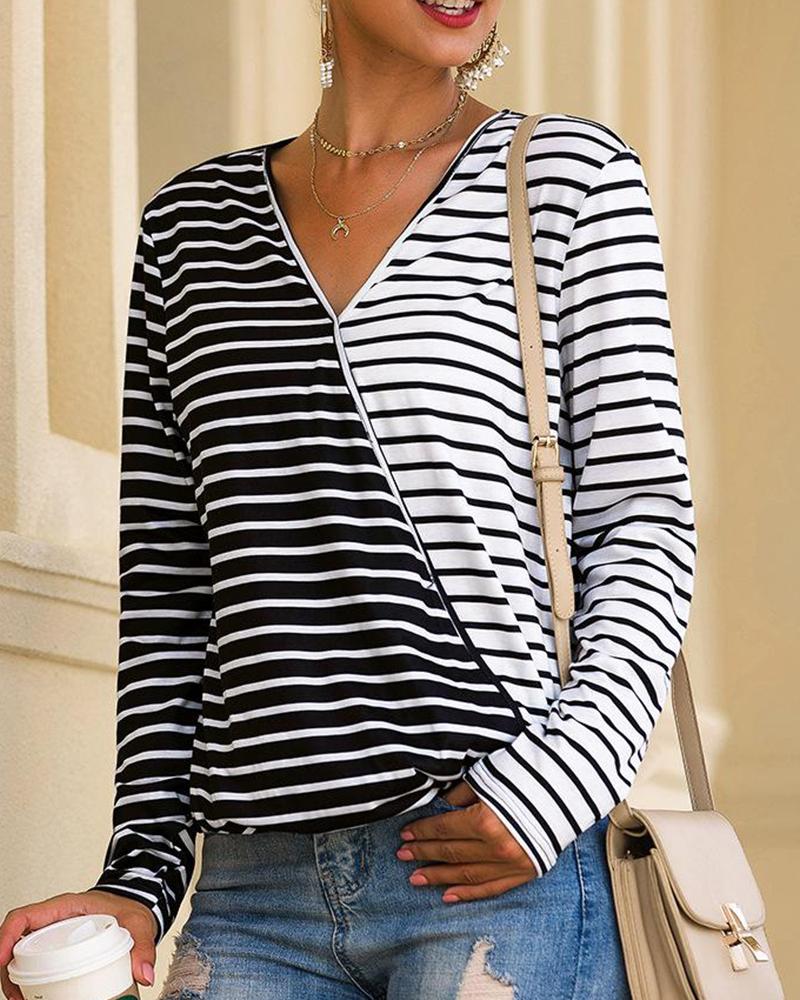

V Neck Contrast Striped Top, Black&white