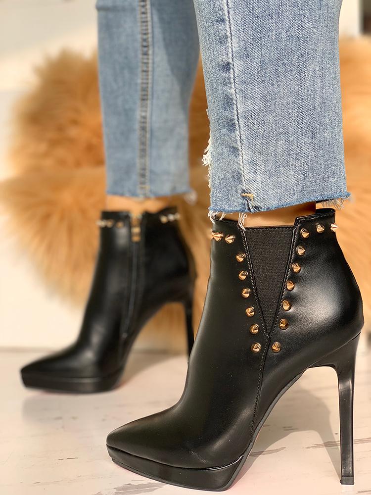 

Rivets Embellished Pointed Toe Ankle Boots