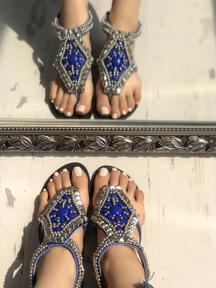 

Vintage Beaded Toe Post Gladiator Sandals