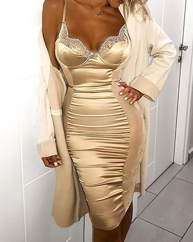 

Alluring Lace Patchwork Bodycon Slip Dress, Gold