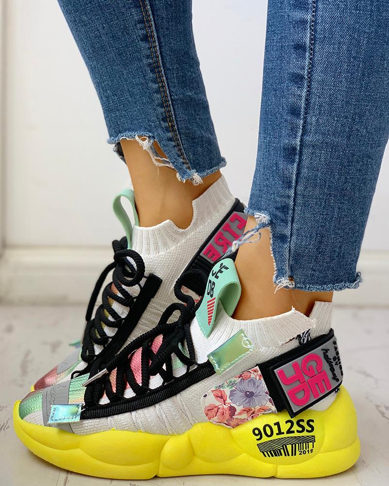 

Knitted Breathable Lace-Up Casual Sneakers