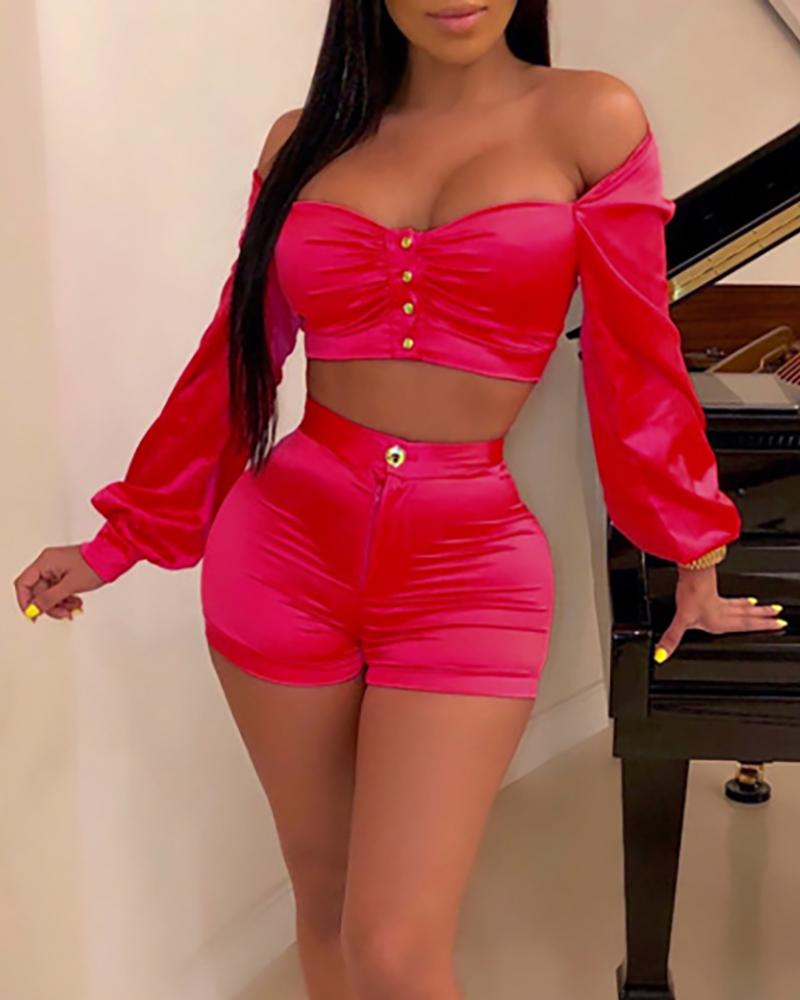 

Off Shoulder Buttoned Crop Top & Shorts Sets, Red